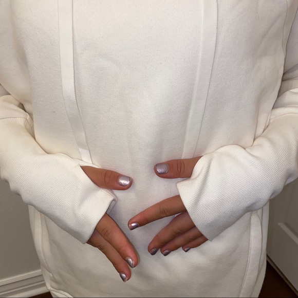 Alo Yoga Women's White Frost Long Sleeve - Picture 5 of 7